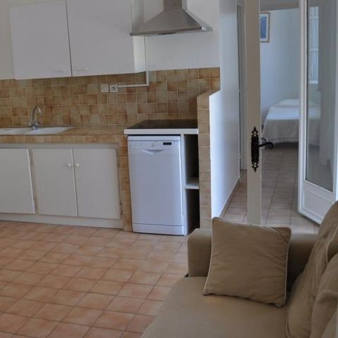 COUNTRY HOUSE 6 people - MADRAGUE (upstairs)