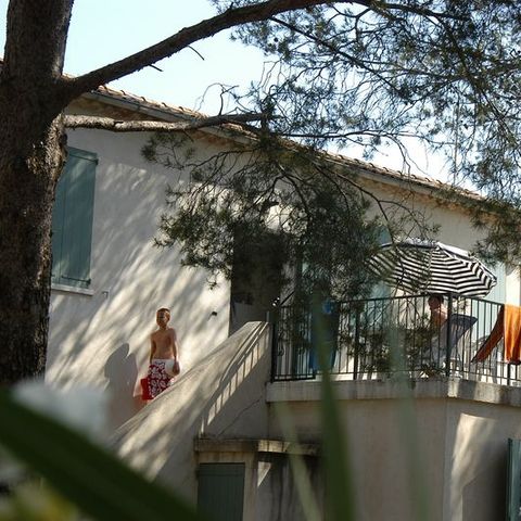COUNTRY HOUSE 6 people - MADRAGUE (upstairs)