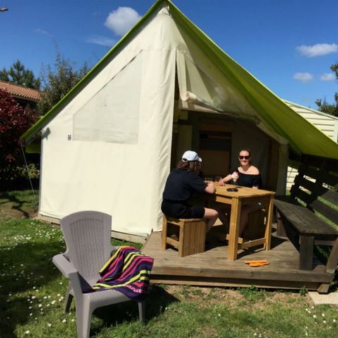 CANVAS AND WOOD TENT 4 people - LODGE SAHARI with private bathroom