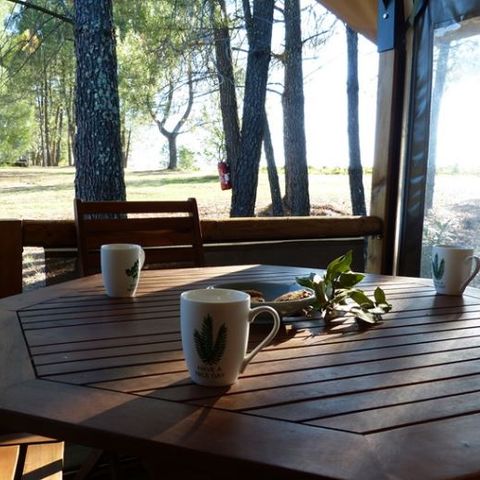 CANVAS AND WOOD TENT 5 people - Nature Lodges 4/5P 1Ch