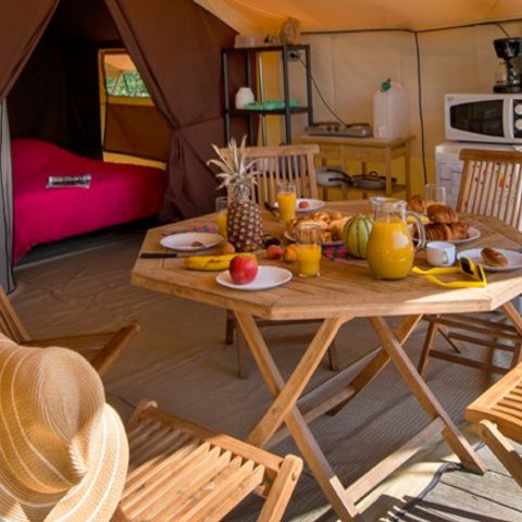 CANVAS AND WOOD TENT 5 people - NATURA