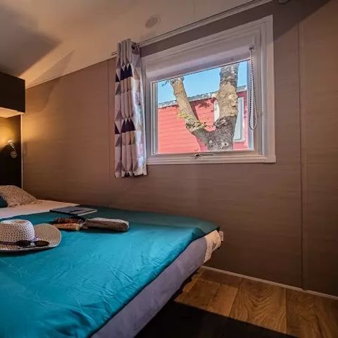 MOBILE HOME 6 people - Trio Premium 4 Rooms 6 People Jacuzzi + Air Conditioning + TV
