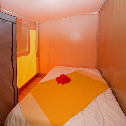 CANVAS AND WOOD TENT 5 people - Lodge without sanitary facilities