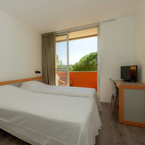 BEDROOM 2 people - Bedroom | 2 Pers. | Elevated terrace | TV