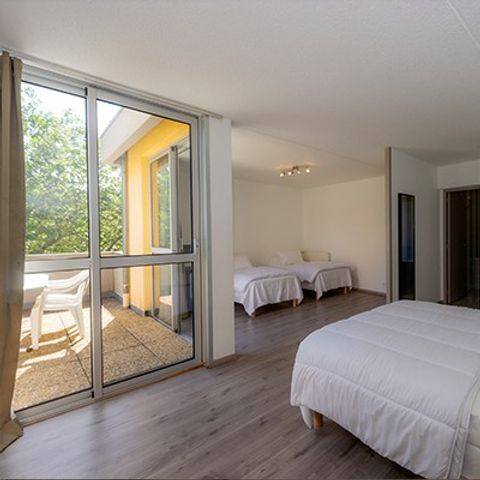 BEDROOM 4 people - Bedroom | 4 Pers | Raised terrace | TV