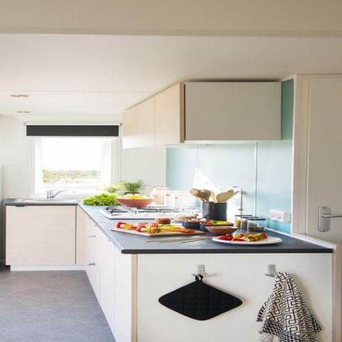 MOBILE HOME 4 people - Premium 2-Bedroom, Sleeps 4