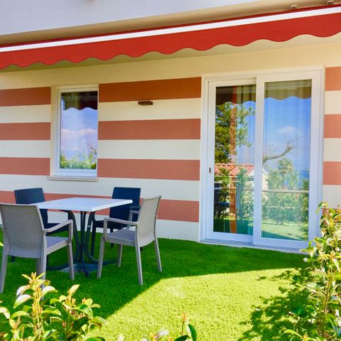 APARTMENT 4 people - two-piece top