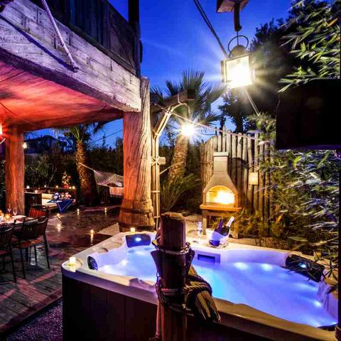APARTMENT 6 people - Suite Excellence Boucaniers (Jacuzzi)
