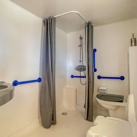 MOBILE HOME 4 people - RESIDENTIAL PMR ACCESS 2 bedrooms 4/6 pers.