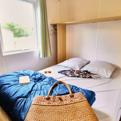 Canvas and wooden tent 4 persons - Bungalow Toilé 3 Pièces 4 adultes (+ 1 enfant -9 ans) Sans Sanitaire