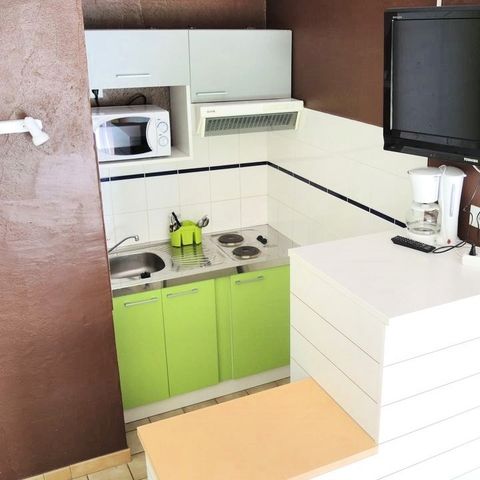 STUDIO 4 people - TV - PLANCHA