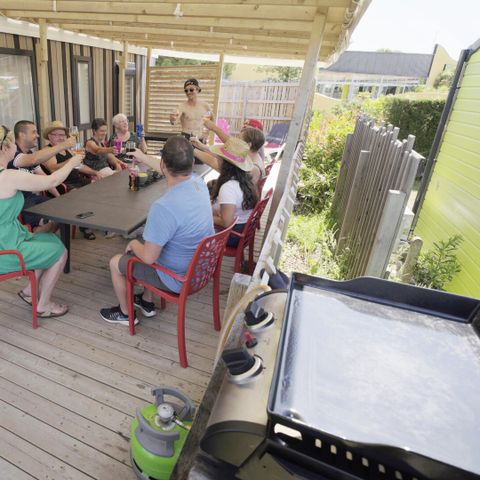 Mobile home 8 persons - Quattro Premium 5 Rooms 8 People Jacuzzi + Air Conditioning + TV