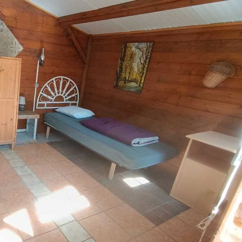 CHALET 2 people - Small wooden dormitory chalet (without kitchen or water)