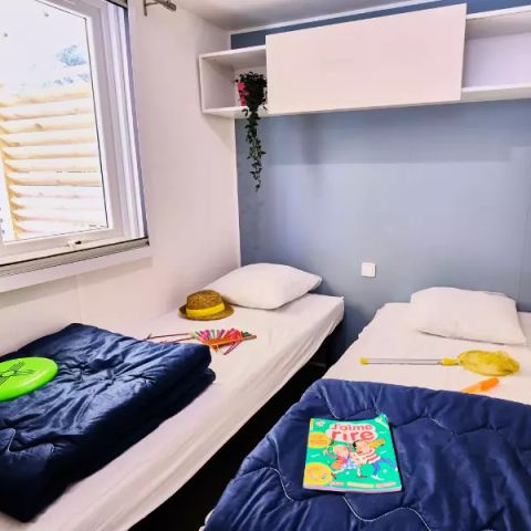 MOBILE HOME 6 people - Premium 4 Rooms 6 People Air-conditioned + TV