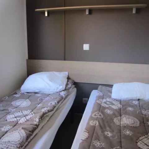 MOBILE HOME 6 people - Cosy Mobile-Home 4 Rooms 6 People Air-conditioned + TV