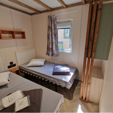 Chalet 4 persons - Mimosa Chalet: 2 bedrooms with air conditioning
