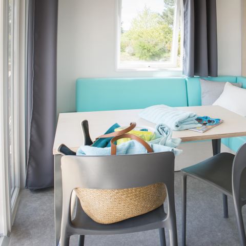 Mobile home 4 persons - Premium 25 m² with covered terrace - 2 bedrooms + TV + Dishwasher + BBQ