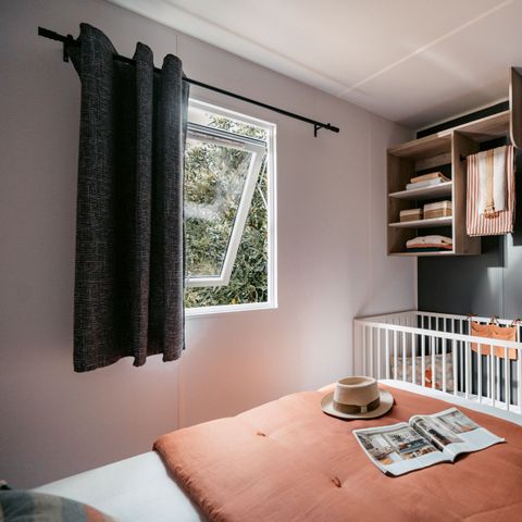 MOBILE HOME 4 people - 25m² Premium (2bed-4p) including semi-covered terrace + TV + LV + BBQ