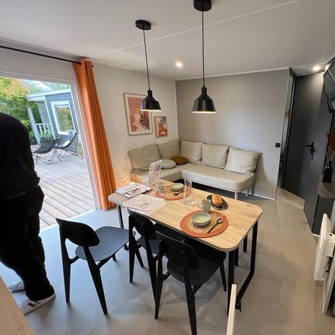 Mobile home 4 persons - Comfort 32m² (2 bedrooms) including covered terrace + TV + BBQ