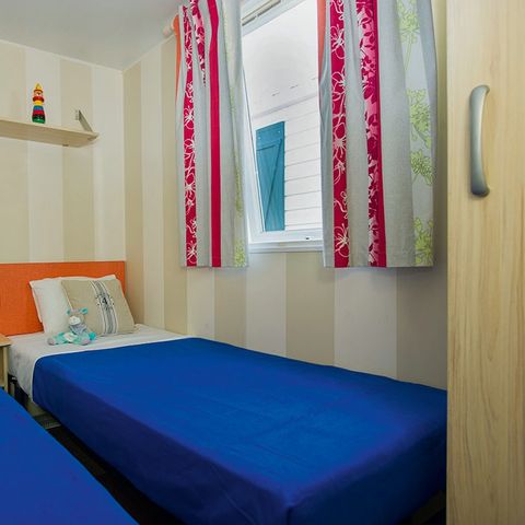 MOBILE HOME 6 people - Mobil-home | Classic XL | 3 Bedrooms | 6 Pers. | Raised terrace | Air-con.