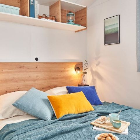 MOBILE HOME 6 people - Cottage sleeps 6, 3 bedrooms (air conditioning, TV, dishwasher)