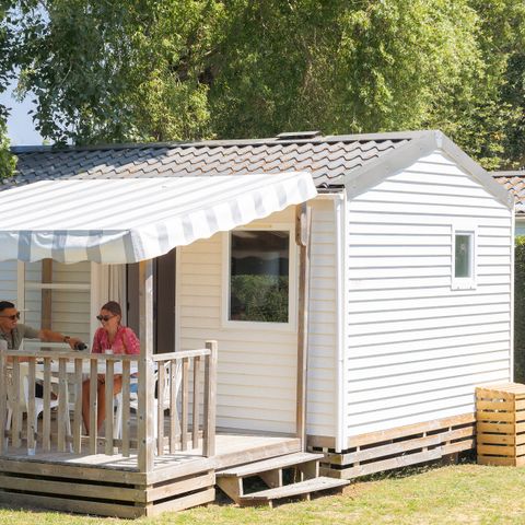 MOBILE HOME 2 people - Mobile-home Beach 18.6m² (over 10 years old) (1 bedroom) + Semi-covered wooden terrace + TV for 2 people
