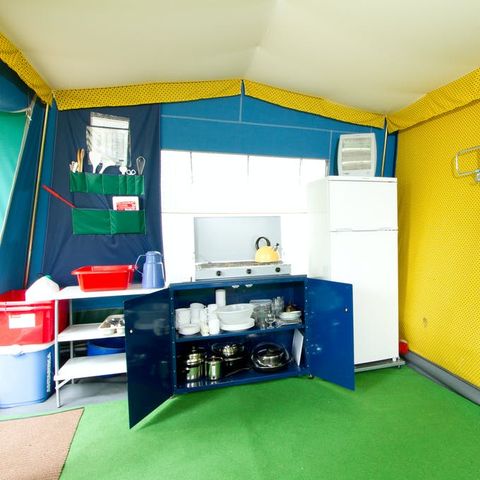 TENT 5 people - ATTREZZATE - Without sanitary facilities