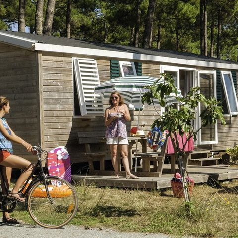 Mobile home 6 persons - 6 people.