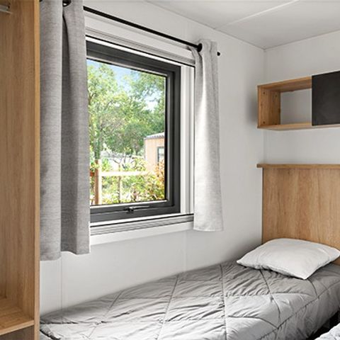 Mobile home 6 persons - Ultimate Plus | 3 Bedrooms | 6 Pers | Covered Terrace | 2 bathrooms | Air conditioning | TV