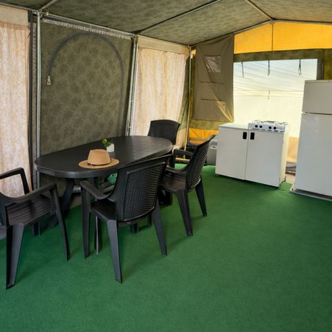 TENT 4 people - Empordà Pet Friendly