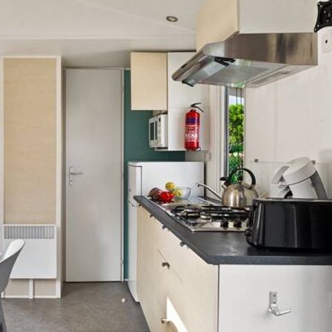 Mobile home 4 persons - Mobile-home | Comfort | 2 Bedrooms | 4 Pers. | Raised terrace | 1 Bathroom | Air-con.
