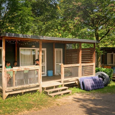Mobile home 6 persons - Comfort | 3 Bedrooms | 6 Pers. |* Raised terrace | *1 Bathroom | Air-con.