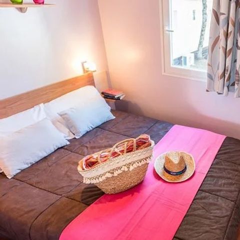 Mobile home 6 persons - Classic | 2 Bedrooms | 4/6 Pers. | Raised terrace | Air-con.