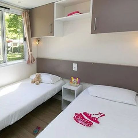 Mobile home 4 persons - Classic | 3 Bedrooms | 4 Pers. | Single terrace | Air-con.