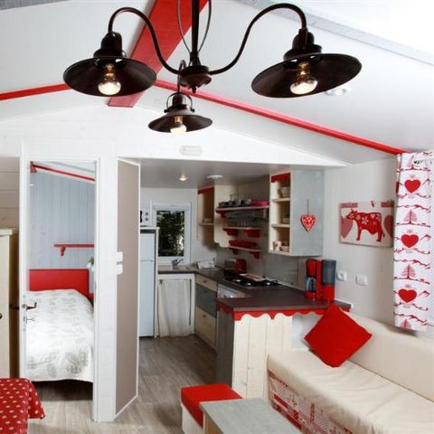 MOBILE HOME 5 people - Cabane du Jura 35 m² - air-conditioned 5 people