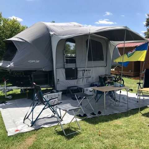 Pitch - Grand Confort pitch with private sanitary facilities