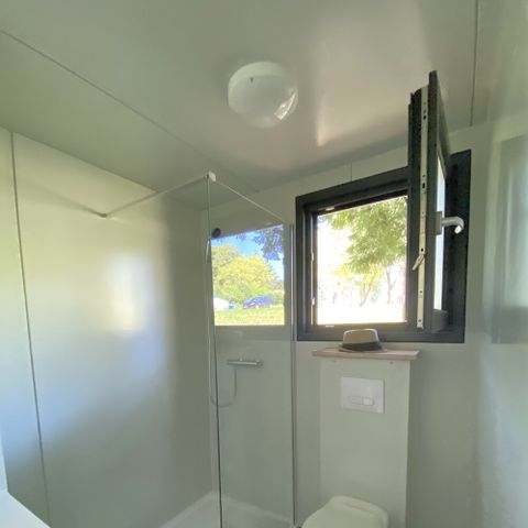 Pitch - Prestige pitch with private sanitary facilities