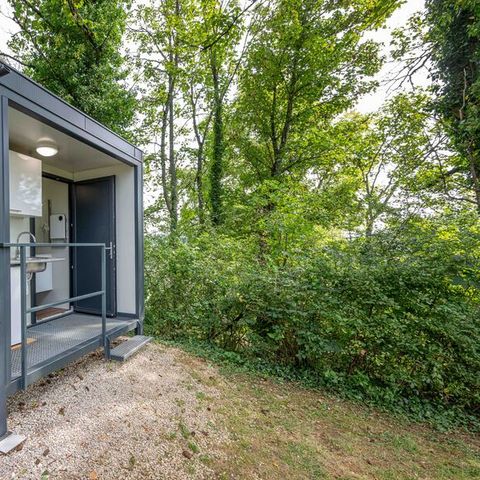 Pitch - Prestige pitch with private sanitary facilities