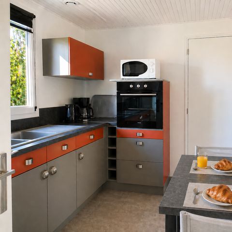 COUNTRY HOUSE 4 people - Gites 2 bedrooms - Covered terrace - 60 m2