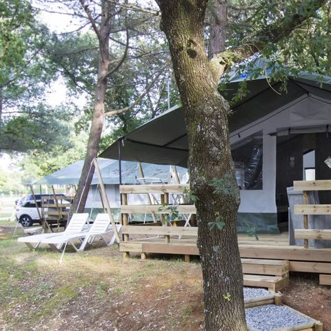 Canvas and wooden tent 5 persons - SAFARI (WITHOUT SANITARY FACILITIES)