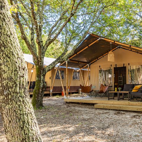Canvas and wooden tent 5 persons - Safari tent Lodge + airco (6P)