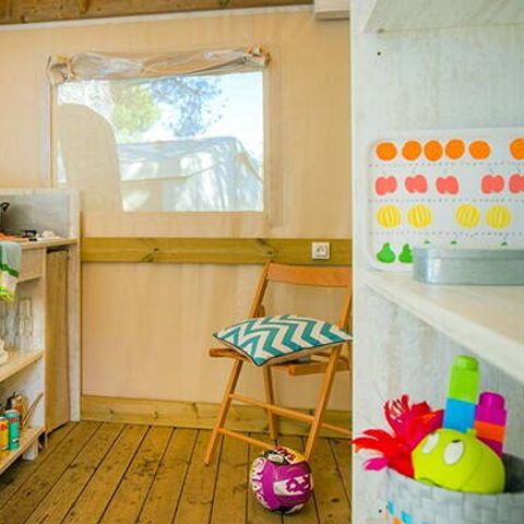 Canvas and wooden tent 5 persons - 2 Bedrooms | 5 Persons | Single Terrace | No Bathroom