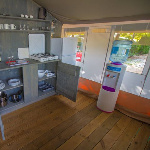 Canvas and wooden tent 4 persons - SAFARI (WITHOUT SANITARY FACILITIES)
