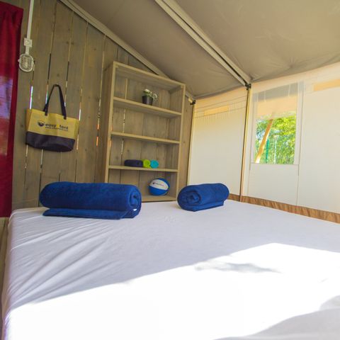 Canvas and wooden tent 4 persons - Safari tent + sanitary