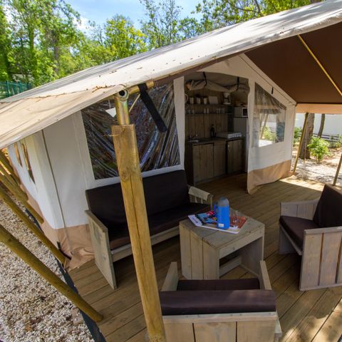 Canvas and wooden tent 4 persons - Safari tent + sanitary + airco (5P)