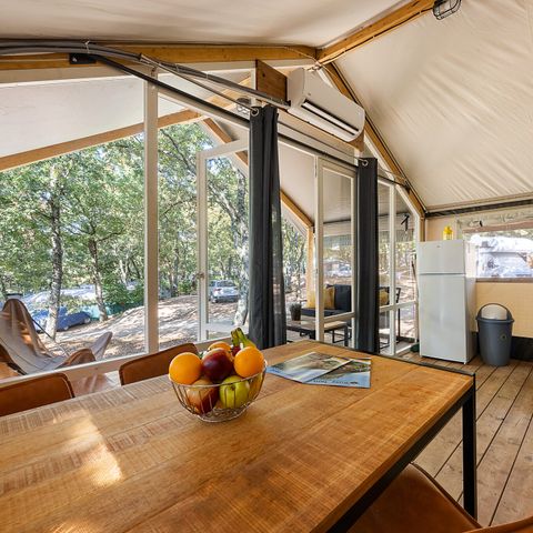 Canvas and wooden tent 4 persons - Safari tent Bella Vista + airco (4P)