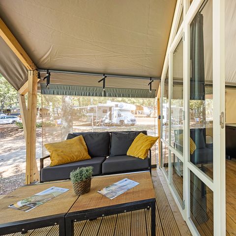 Canvas and wooden tent 4 persons - Safari tent Bella Vista + airco (4P)