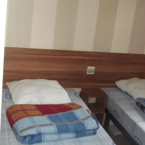 MOBILE HOME 6 people