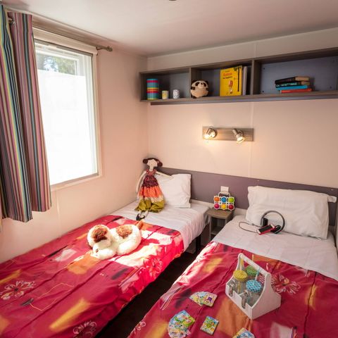 Mobile home 6 persons - Classic | 2 Bedrooms | 4/6 Pers. | Non-covered elevated terrace | 2 bathrooms | Air conditioning