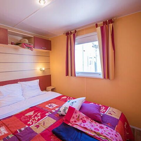 MOBILE HOME 6 people - Classic | 2 Bedrooms | 4/6 Pers. | Non-covered elevated terrace | 2 bathrooms | Air conditioning